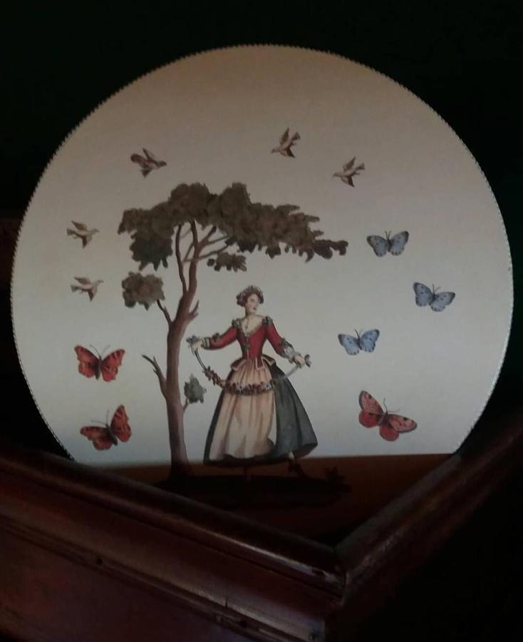 Alice Nel Paese Delle Meraviglie Gavardo Exterior photo