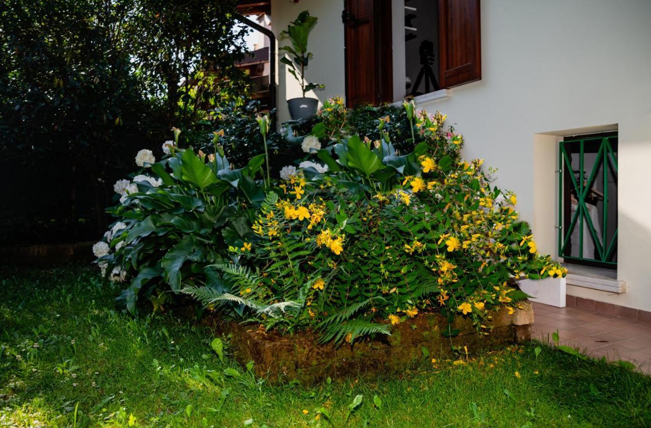 Alice Nel Paese Delle Meraviglie Gavardo Exterior photo